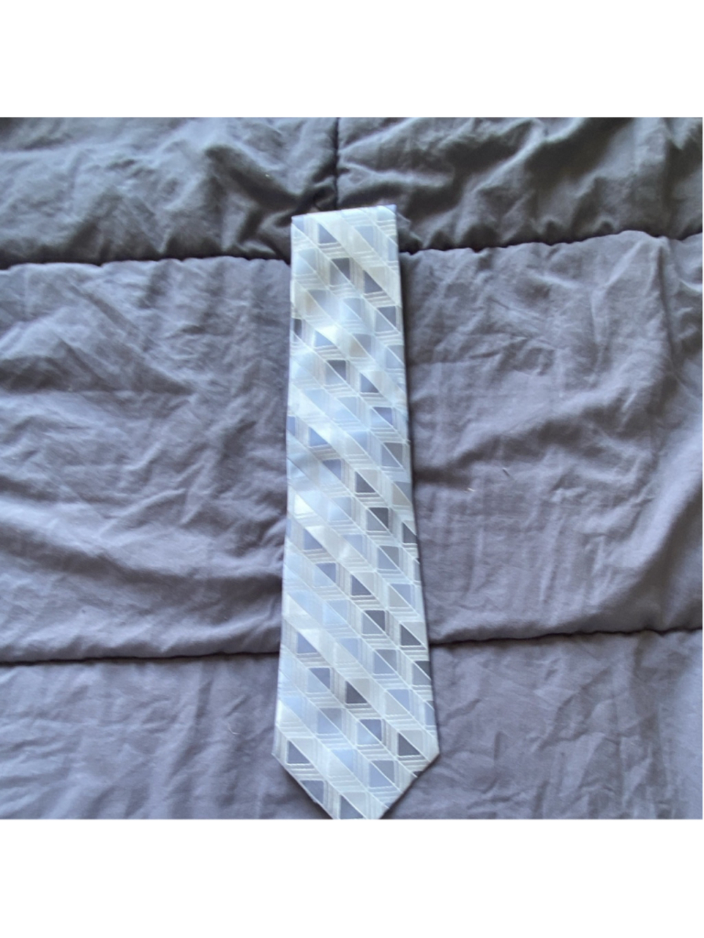 Covington 100% Silk Woven Tie Light Blue Silver Geometric Pointed One Size - Picture 3 of 6